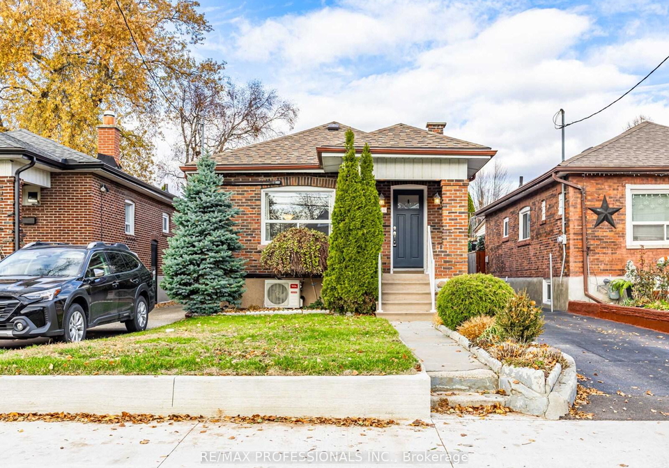 124-foxwell-street-toronto-ontario-w12558340