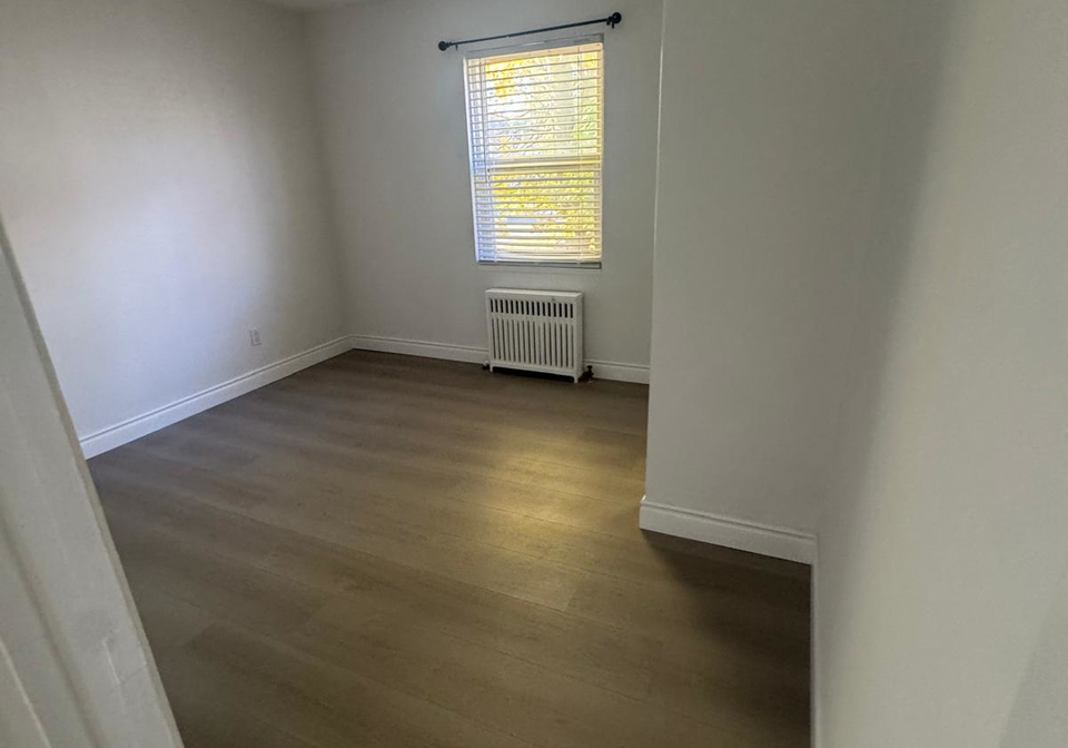55a-long-branch-avenue-w-etobicoke-ontario-w12558854