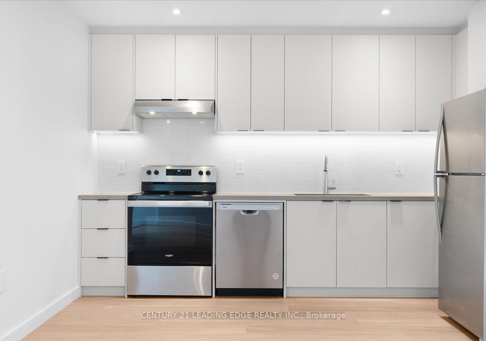 10-summit-avenue-toronto-ontario-w12559184