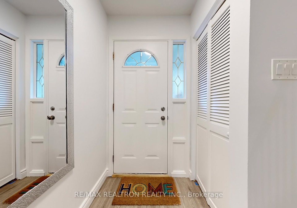2440-bromsgrove-road-mississauga-ontario-w12559344