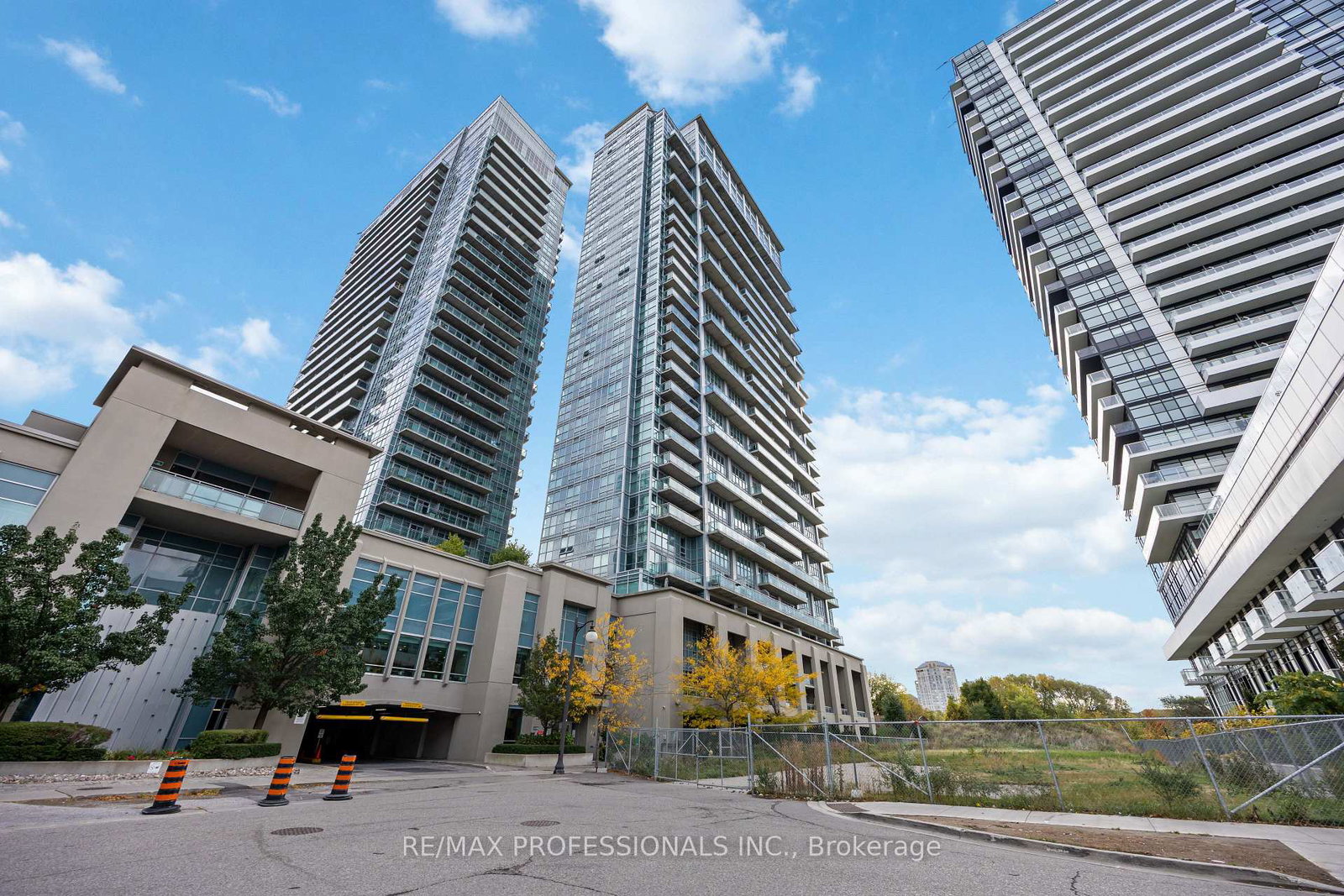 165-legion-road-n-etobicoke-ontario-w12559384