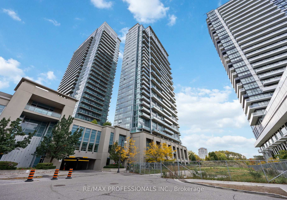 165-legion-road-n-etobicoke-ontario-w12559384