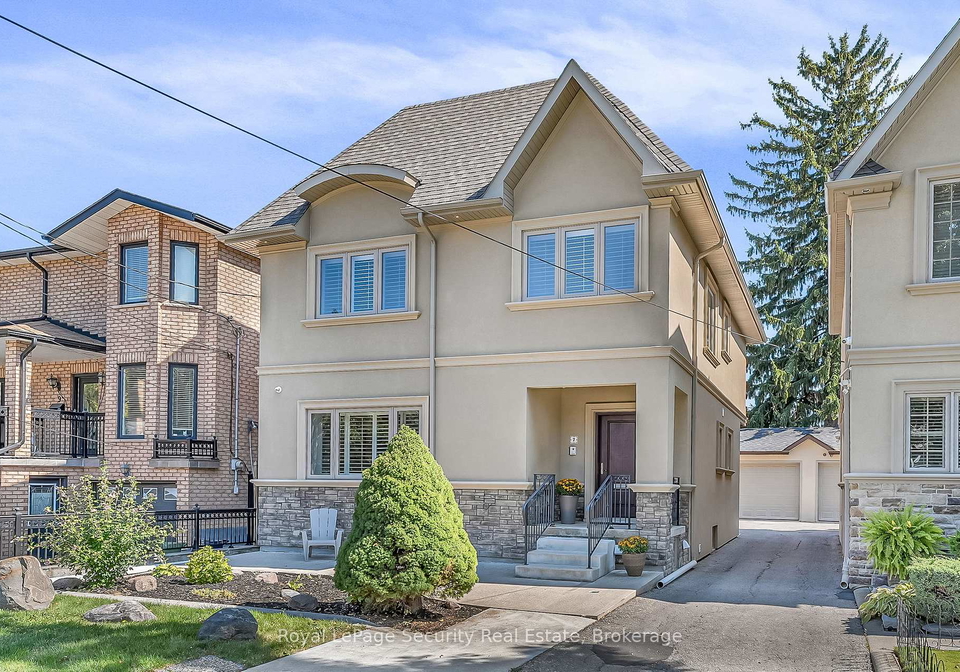 7-avalon-avenue-toronto-ontario-w12559506