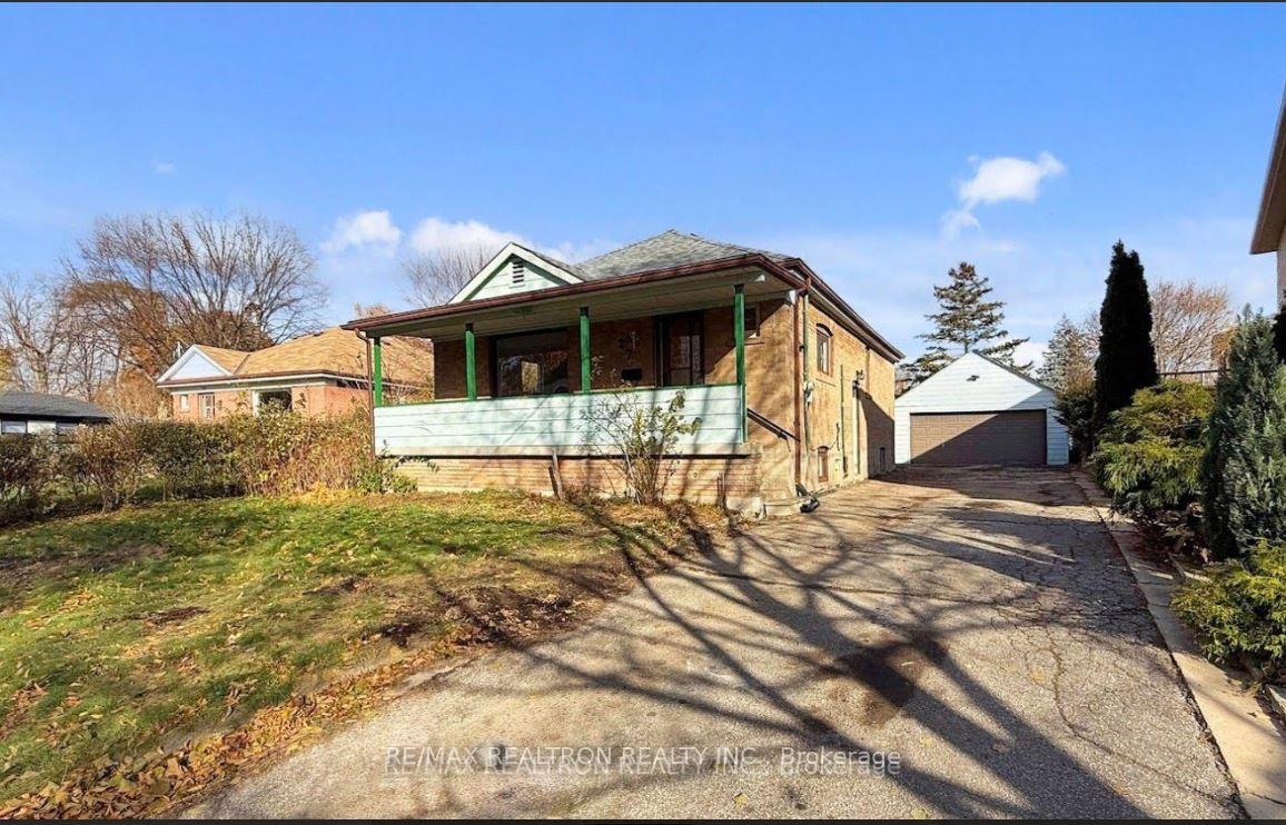 27-woolton-crescent-north-york-ontario-w12559826