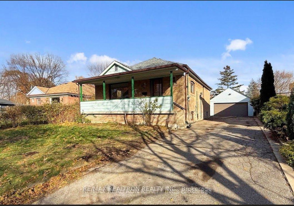 27-woolton-crescent-north-york-ontario-w12559826