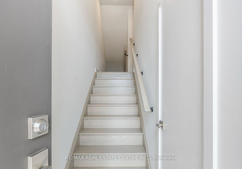 1357-shevchenko-boulevard-oakville-ontario-w12559838