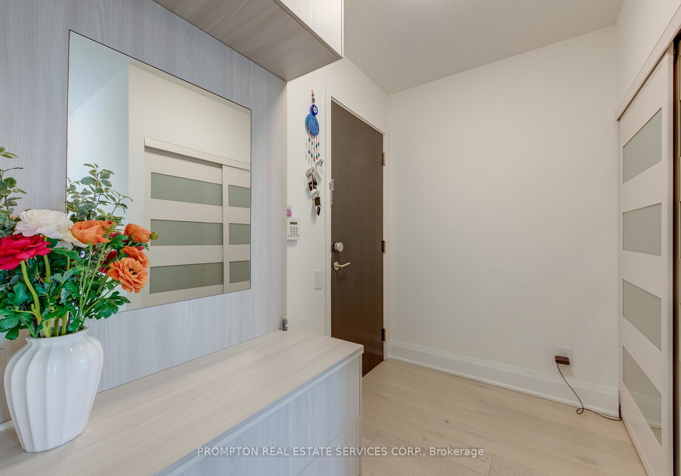 105-the-queensway-toronto-ontario-w12559990