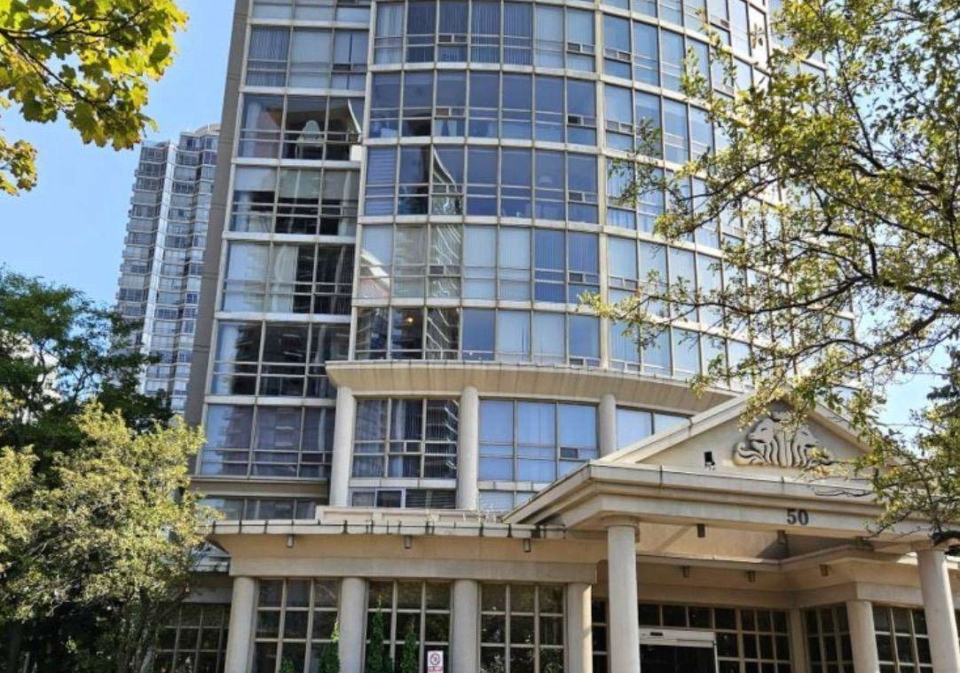 50-eglinton-avenue-w-mississauga-ontario-w12559992