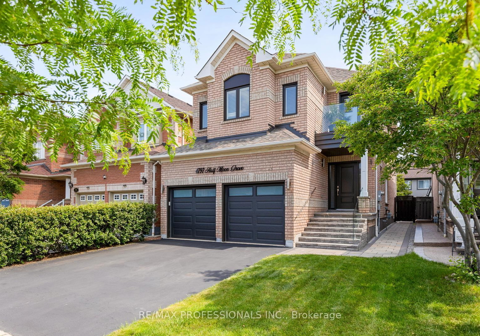 4797-half-moon-grove-mississauga-ontario-w12560094