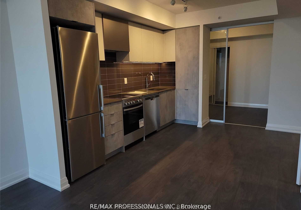 30-gibbs-road-etobicoke-ontario-w12560468