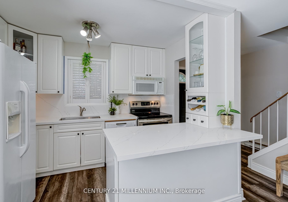 15-hasting-square-brampton-ontario-w12560482