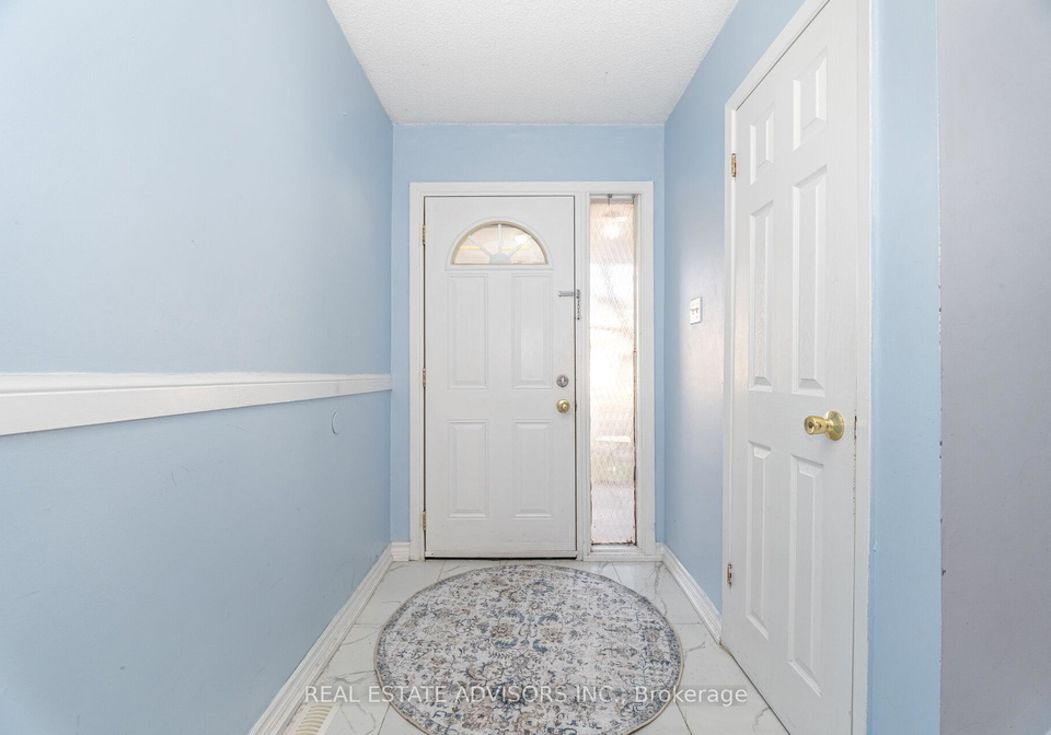 carisbrooke-court-brampton-ontario-w12560620