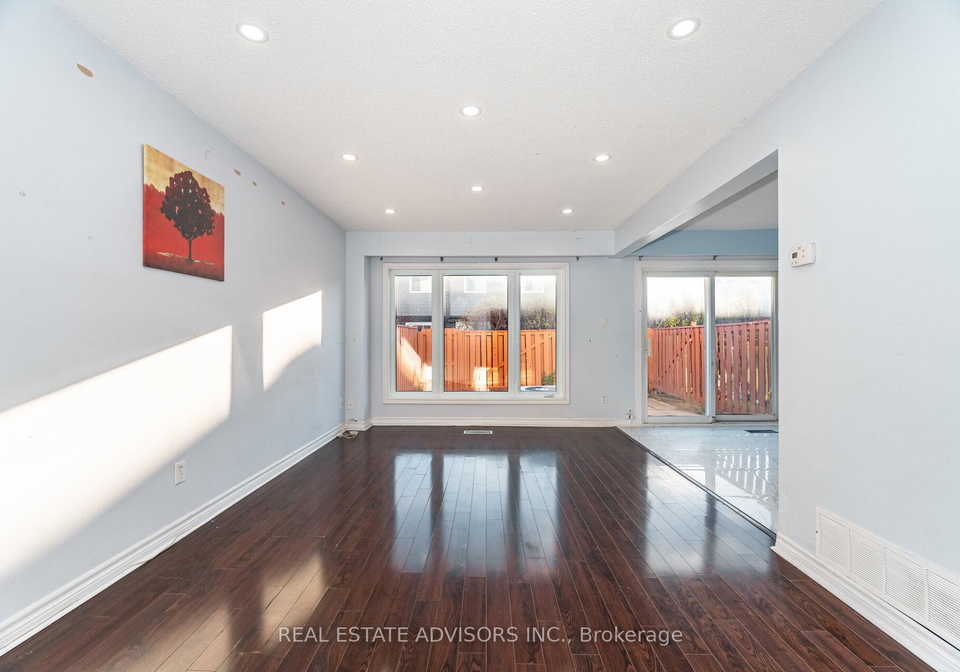 carisbrooke-court-brampton-ontario-w12560620