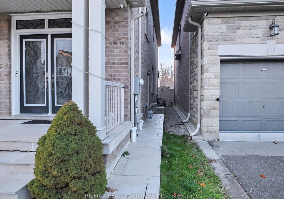 24-iguana-trail-brampton-ontario-w12560642