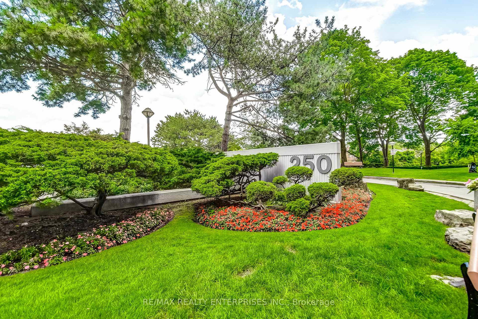 250-scarlett-road-toronto-ontario-w12560722