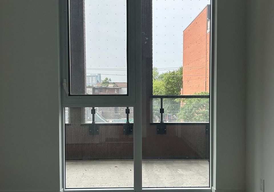 285-dufferin-street-toronto-ontario-w12560884