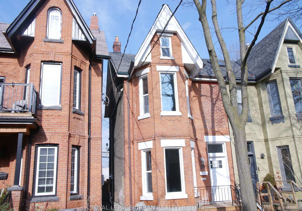 10-earnbridge-street-toronto-ontario-w12561242