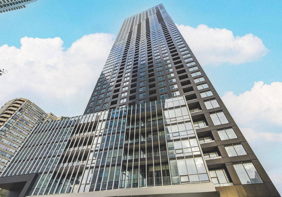 395-square-one-drive-mississauga-ontario-w12561530