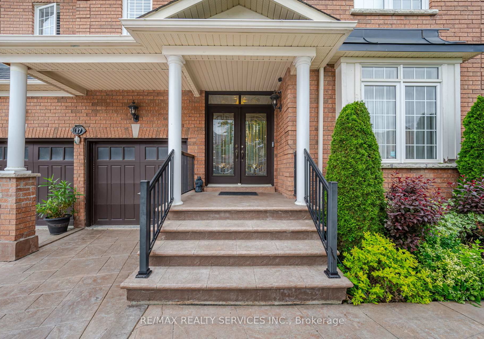 17-regis-circle-brampton-ontario-w12561714