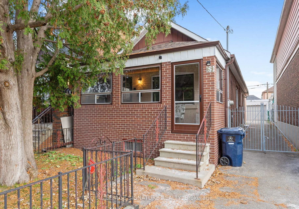 69-chambers-avenue-toronto-ontario-w12561752