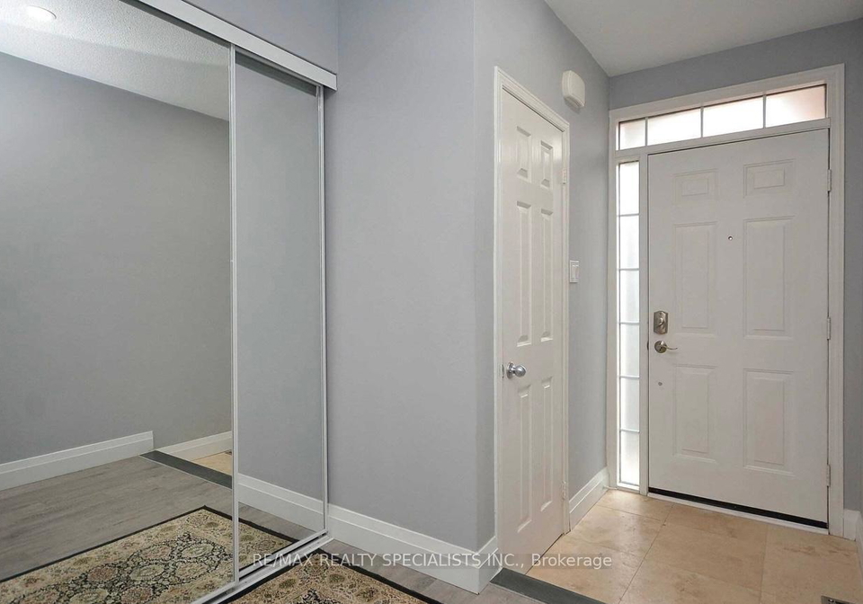 2207-ridge-landing-e-oakville-ontario-w12562112