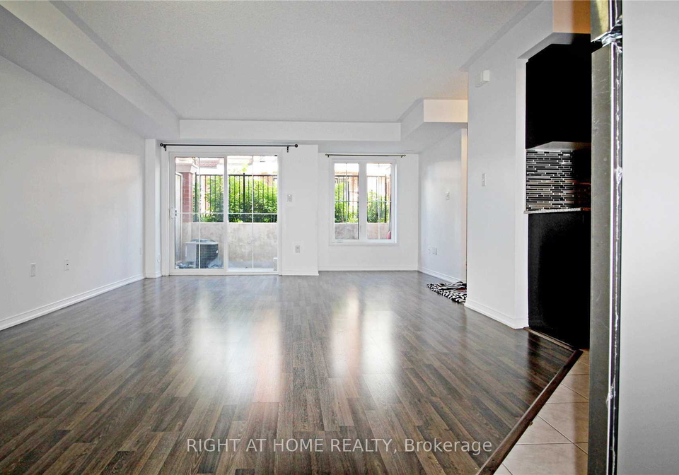 2492-post-road-oakville-ontario-w12563006