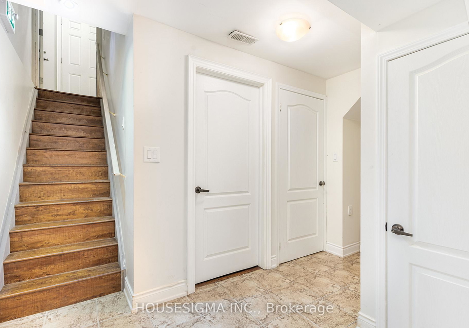 243-elbern-markell-drive-brampton-ontario-w12563058