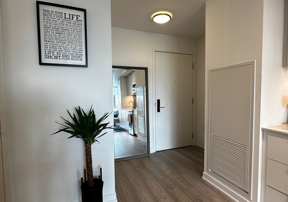 285-dufferin-street-toronto-ontario-w12563446