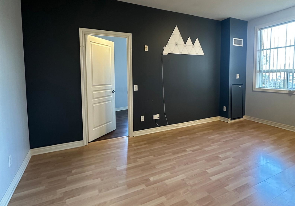 1415-lawrence-avenue-w-north-york-ontario-w12564084