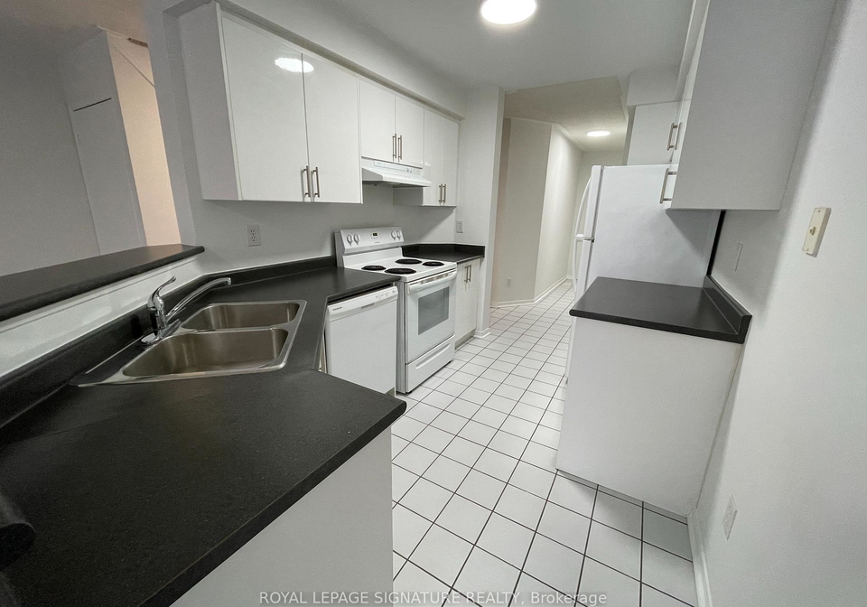 689-four-winds-way-mississauga-ontario-w12564402