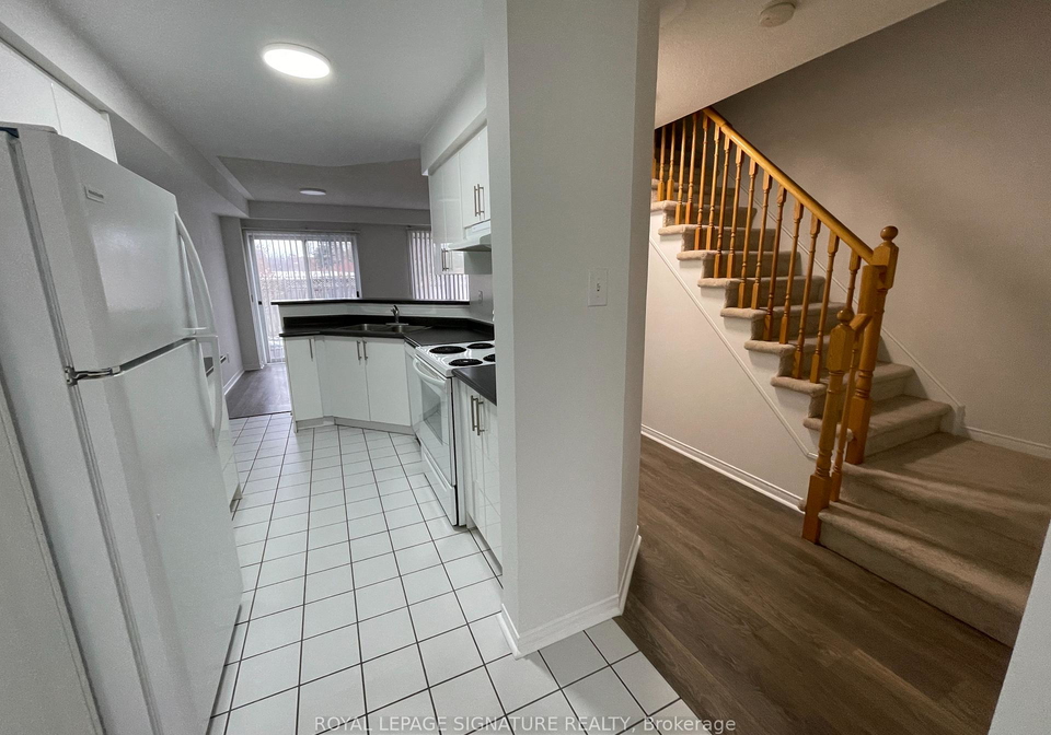 689-four-winds-way-mississauga-ontario-w12564402