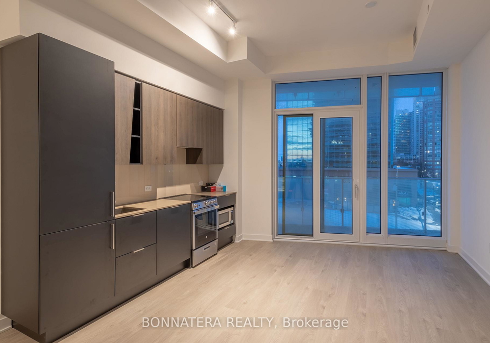3900-confederation-parkway-mississauga-ontario-w12564594