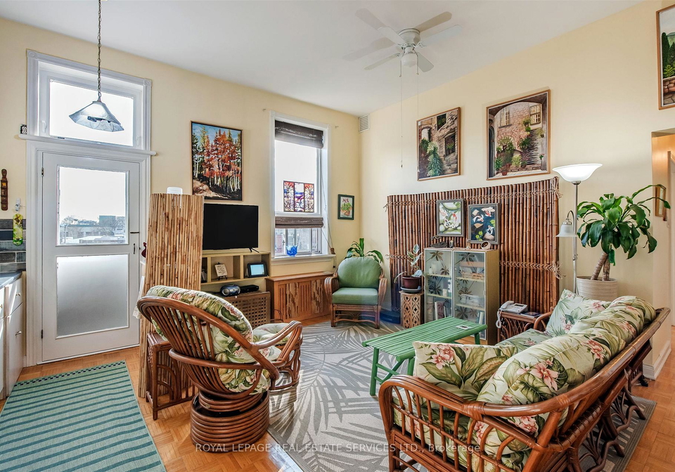 2847-dundas-avenue-w-toronto-ontario-w12564672