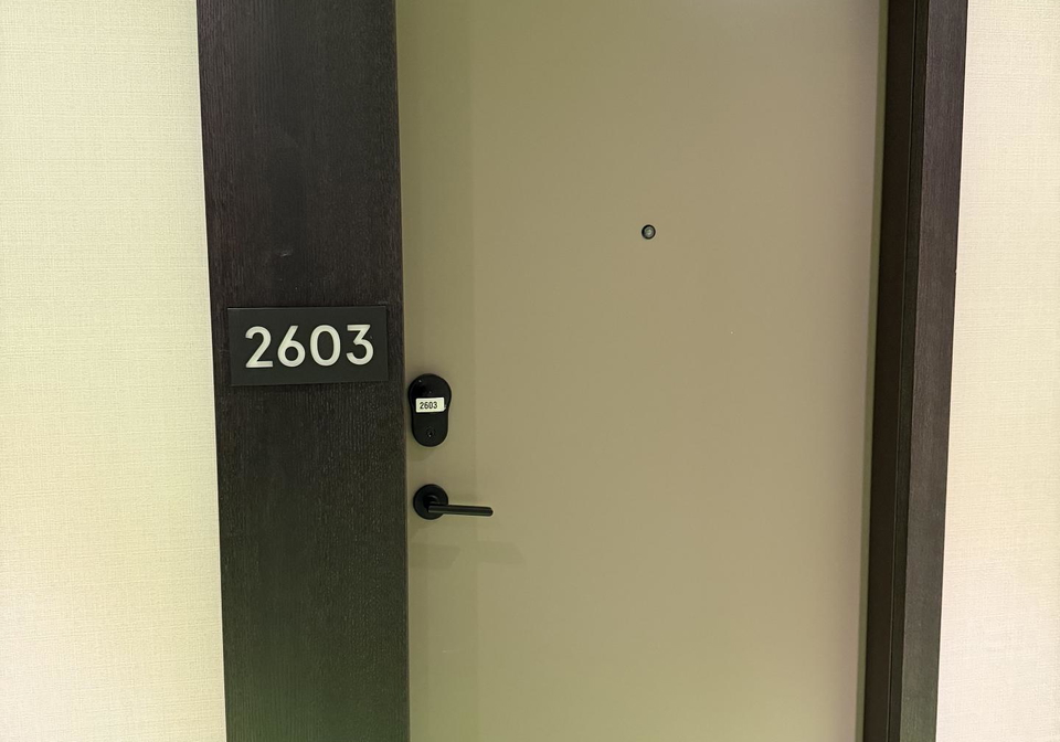 4015-the-exchange-mississauga-ontario-w12565178