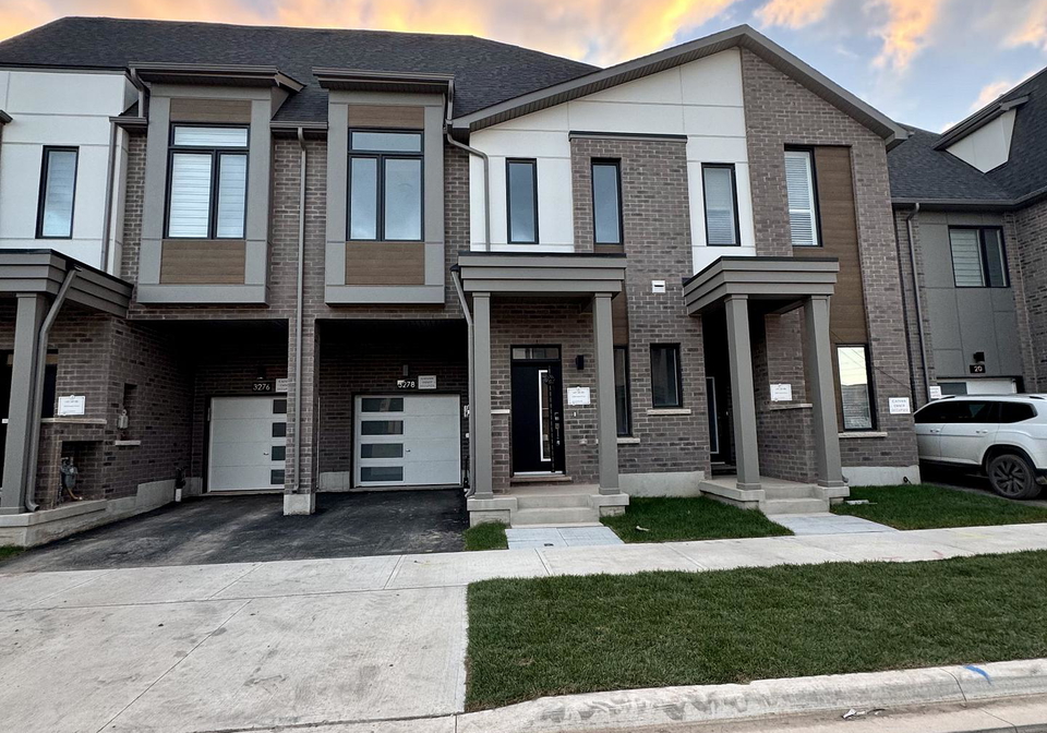3278-crystal-drive-oakville-ontario-w12565704