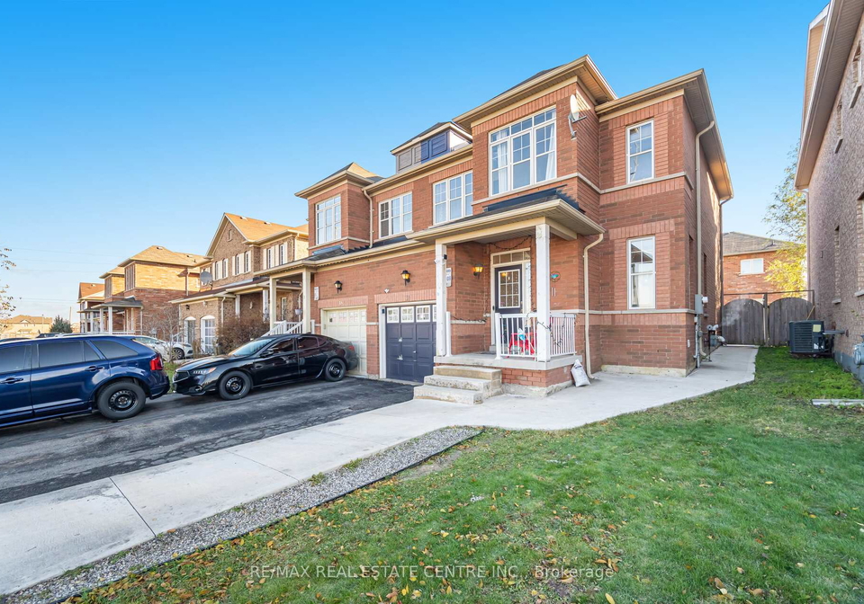 31-connolly-crescent-brampton-ontario-w12565864