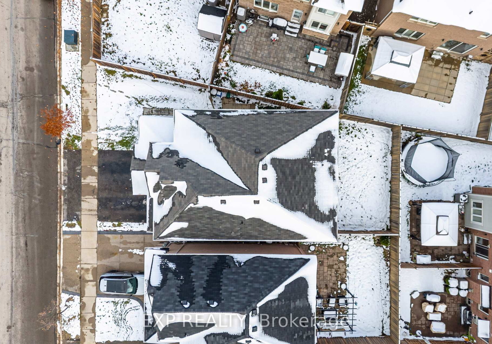 1538-elsworthy-cross-milton-ontario-w12566136