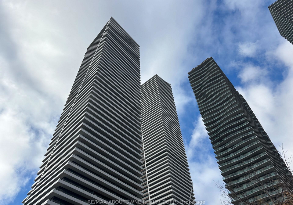 20-shore-breeze-drive-etobicoke-ontario-w12566146