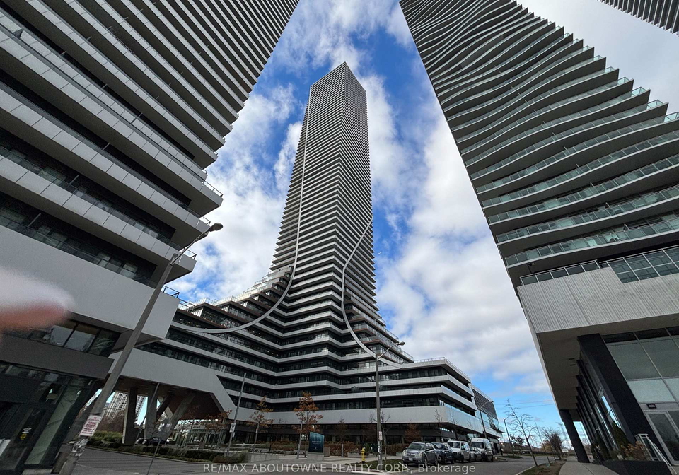 20-shore-breeze-drive-etobicoke-ontario-w12566146