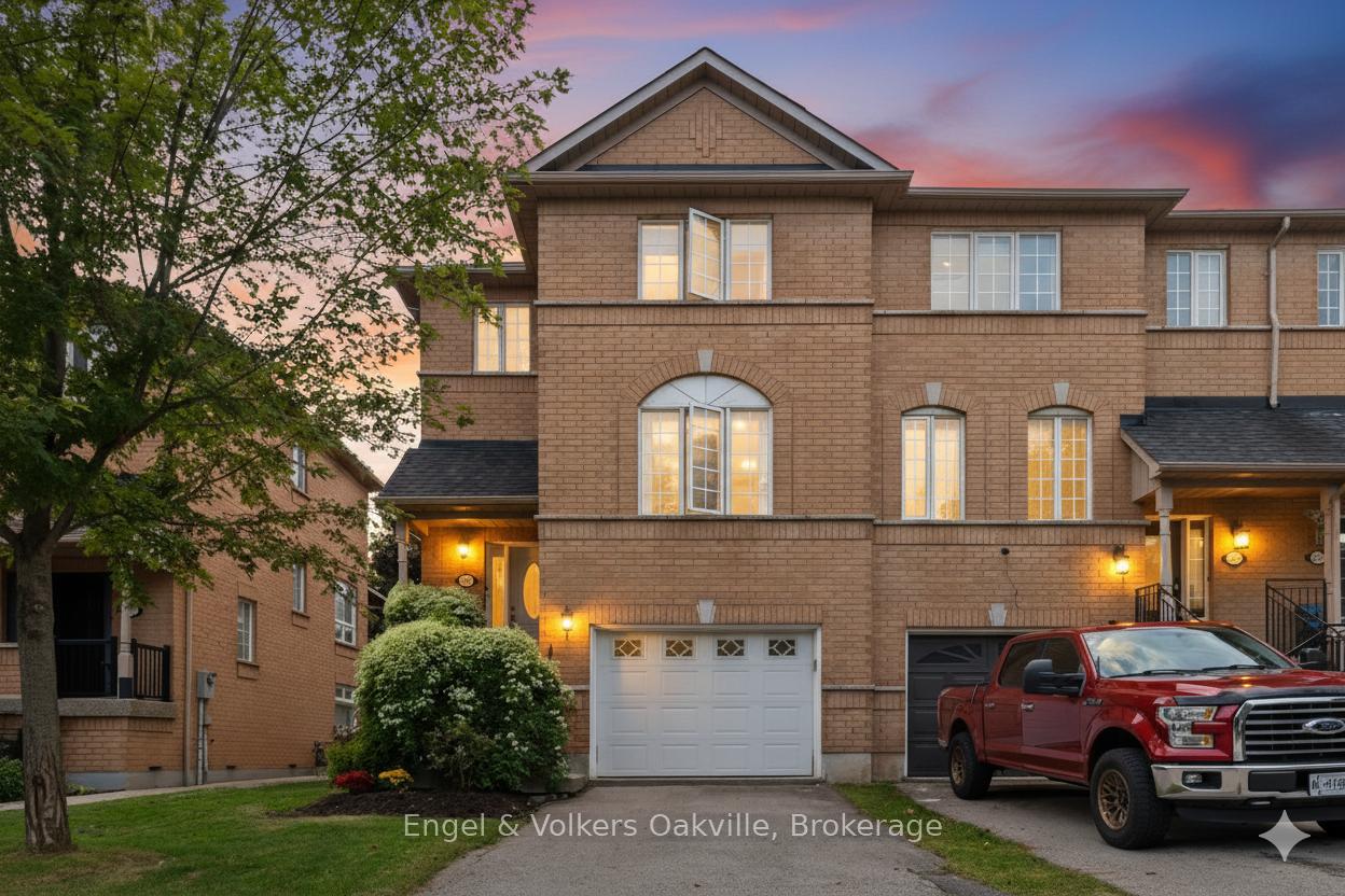2561-gill-crescent-oakville-ontario-w12566414