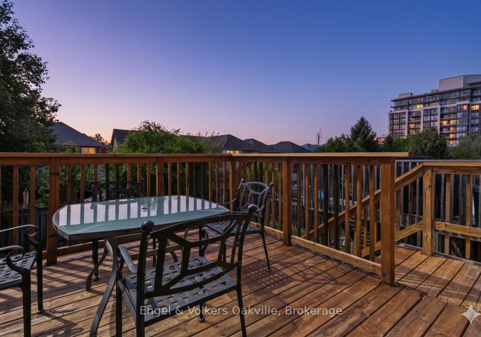 2561-gill-crescent-oakville-ontario-w12566414