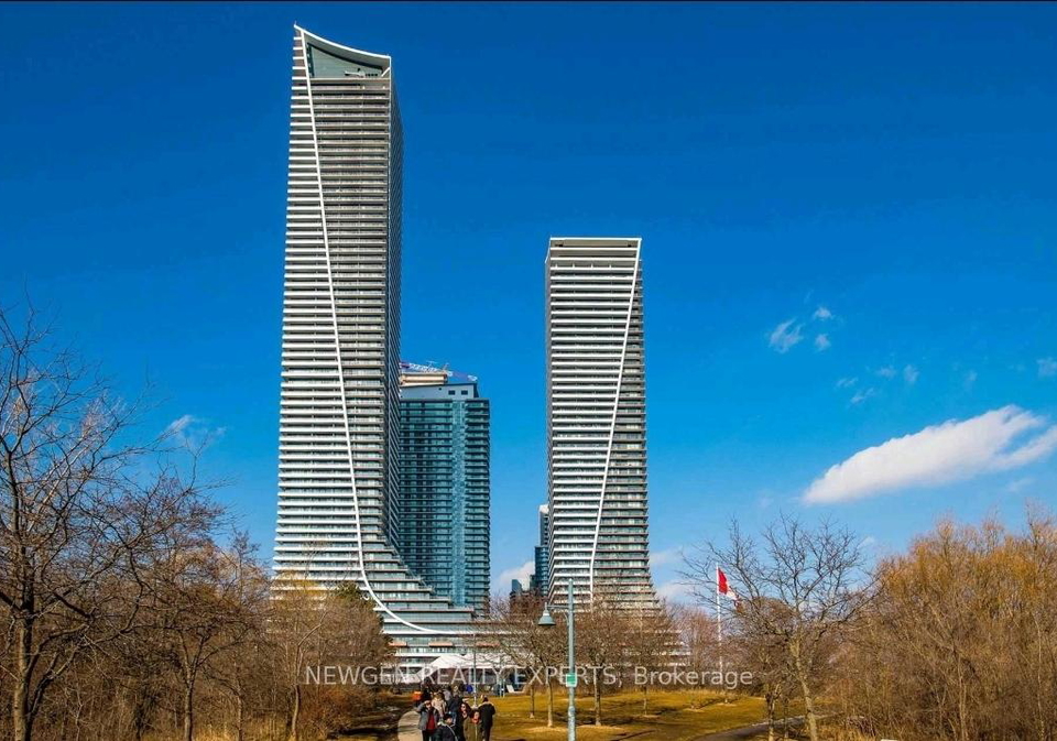 30-shore-breeze-drive-etobicoke-ontario-w12566466