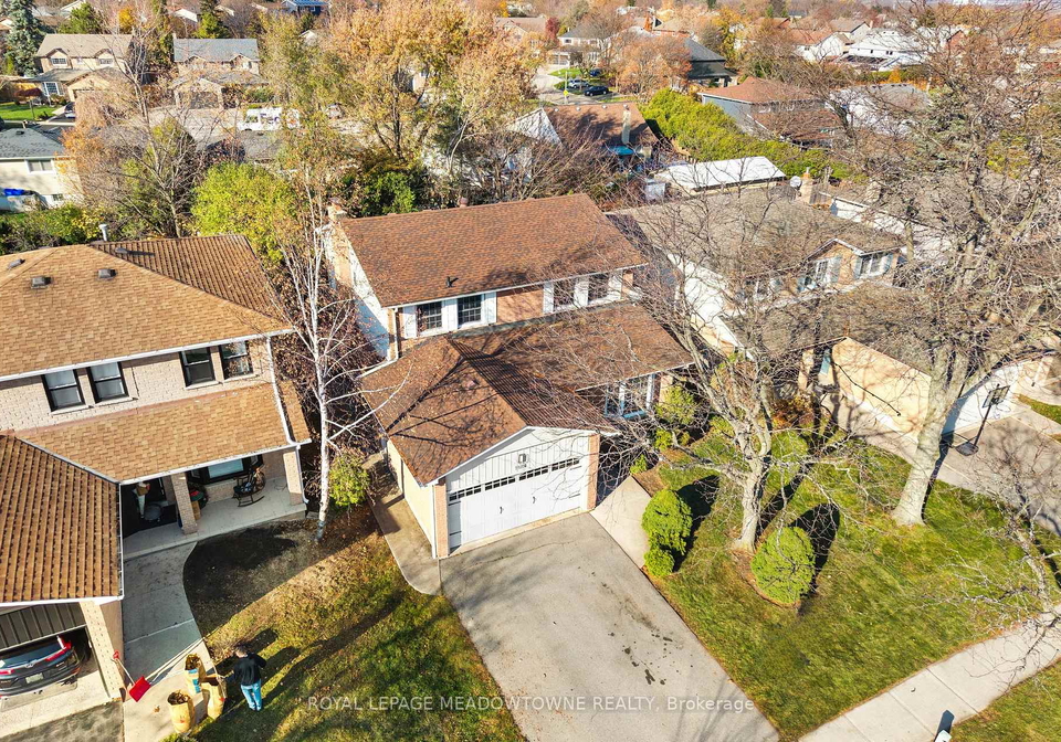 2523-cavendish-drive-burlington-ontario-w12566860