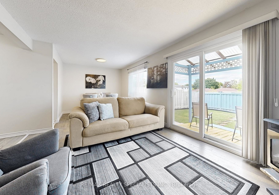 17-gladstone-square-brampton-ontario-w12567120
