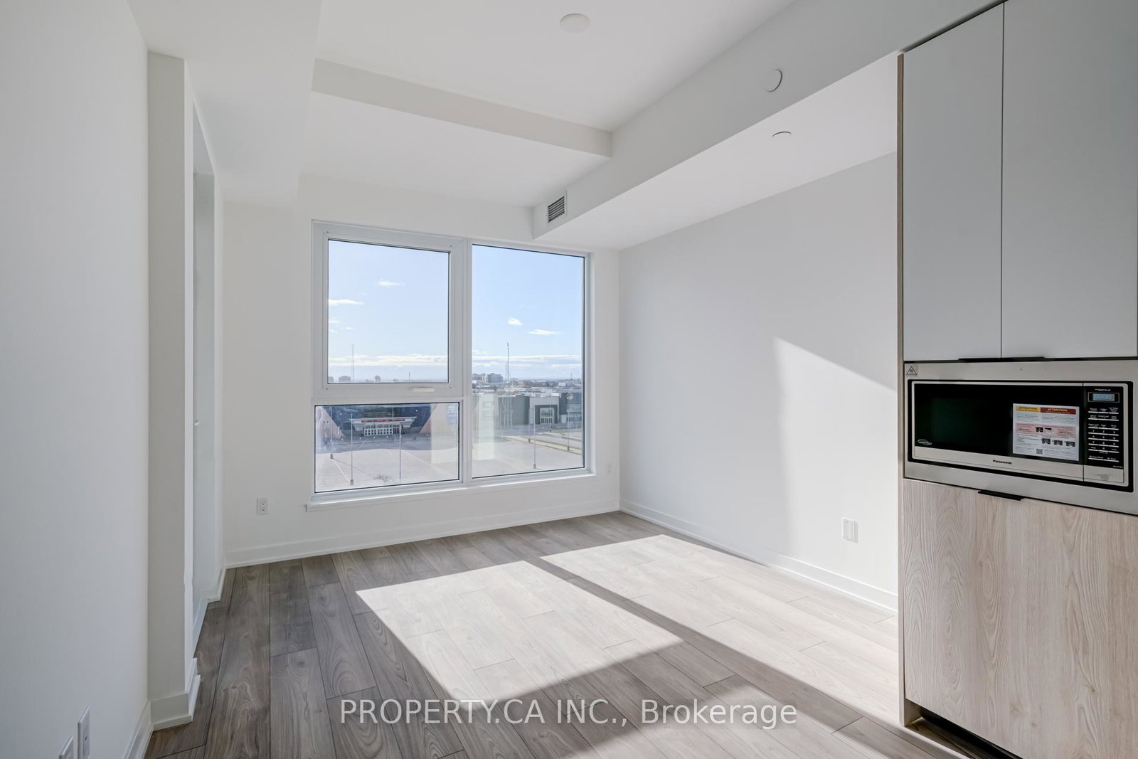 1007-the-queensway-etobicoke-ontario-w12567346