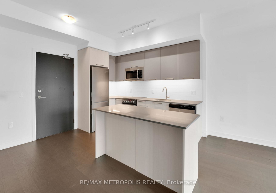 25-neighbourhood-lane-etobicoke-ontario-w12567726