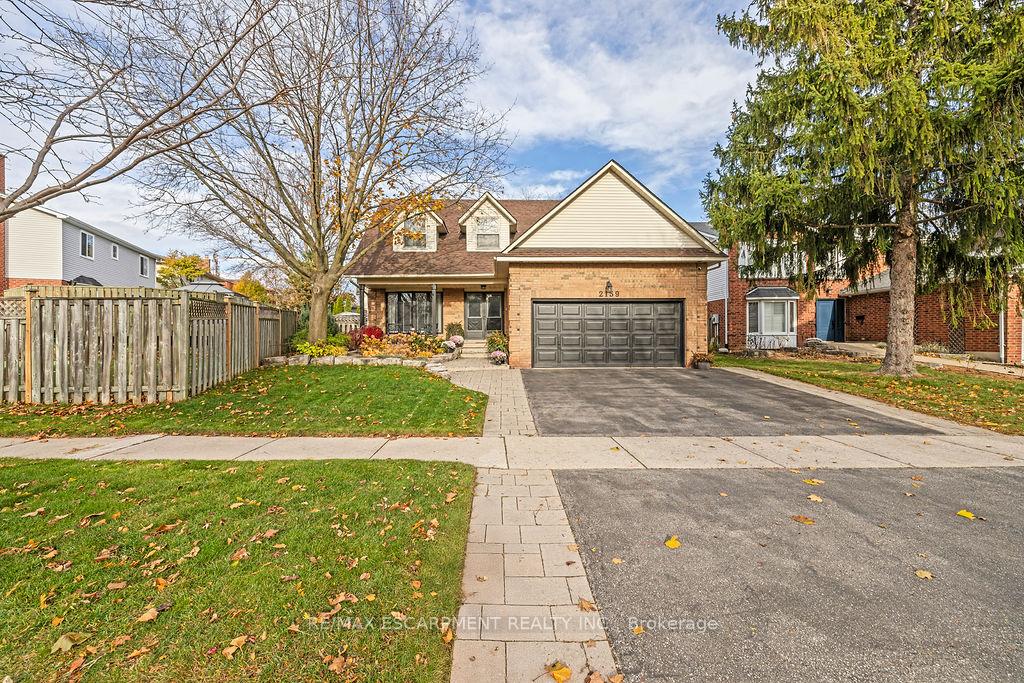 2139-deerwood-drive-burlington-ontario-w12568060