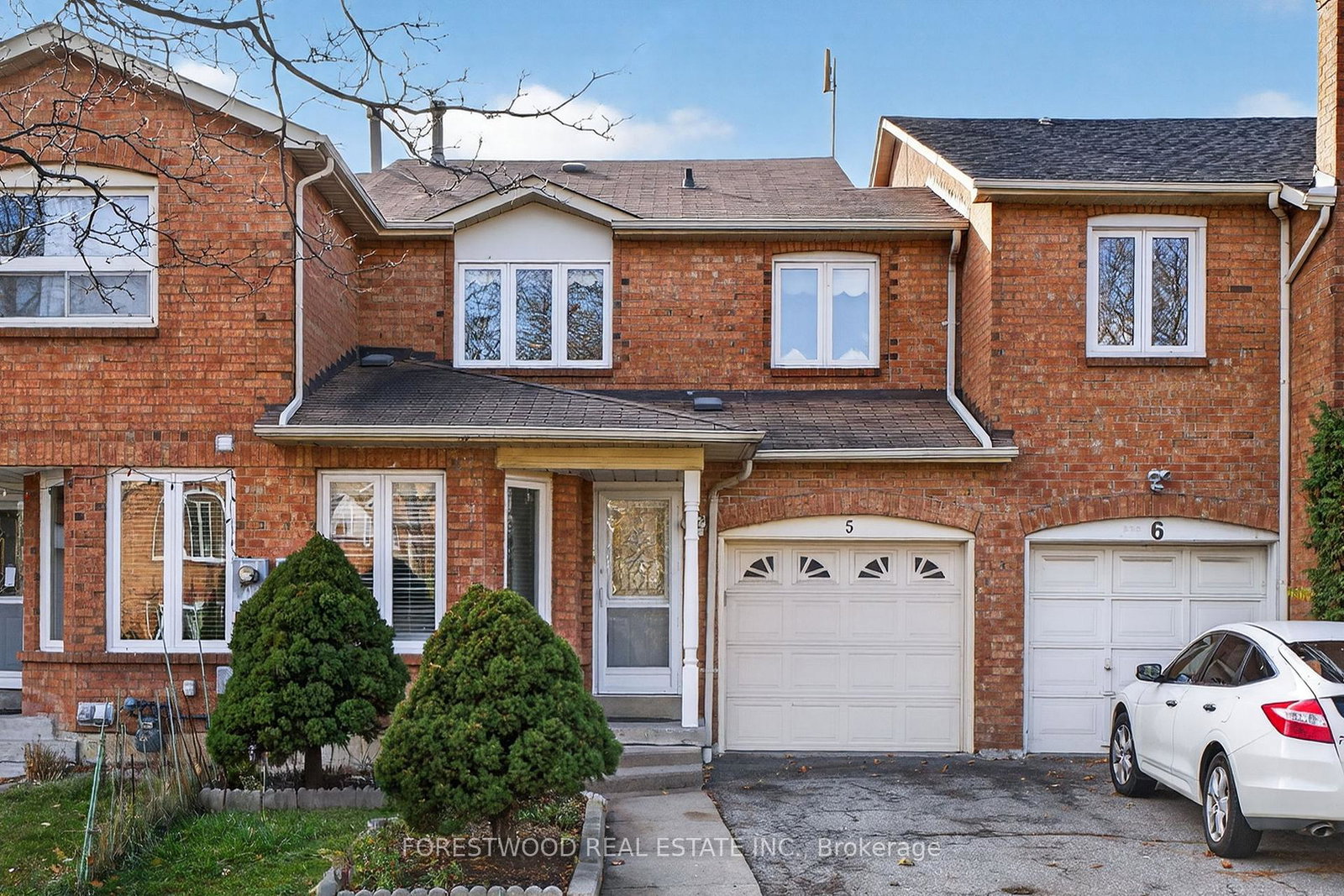 320-tailfeather-crescent-mississauga-ontario-w12568794