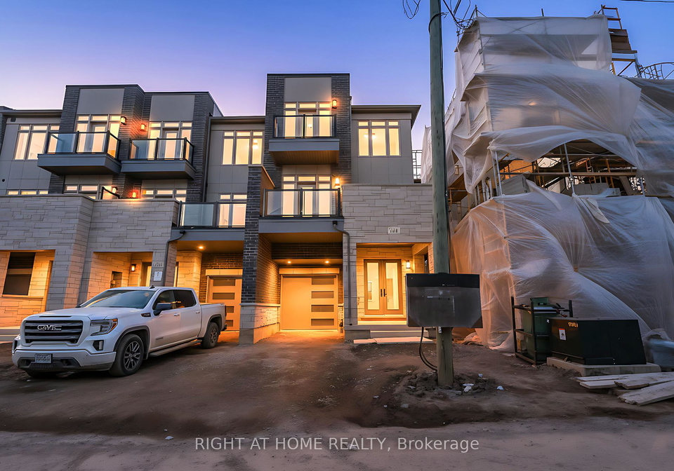 3319-taha-gardens-oakville-ontario-w12569438