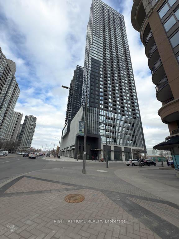 395-square-one-drive-mississauga-ontario-w12569838